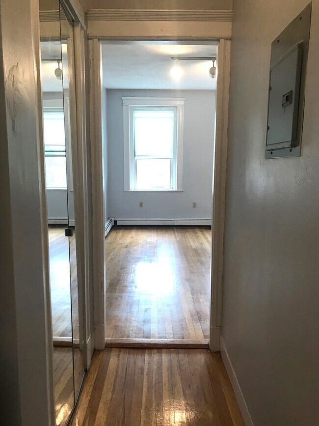 Photo - 1625 Commonwealth Ave Unit 18