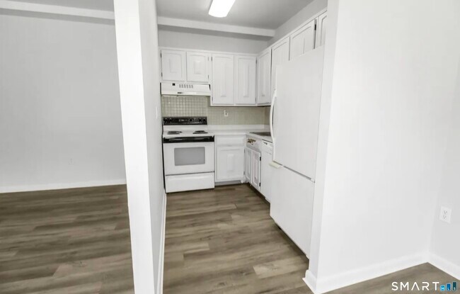 Photo - 1310 Berlin Tpke Unit 108