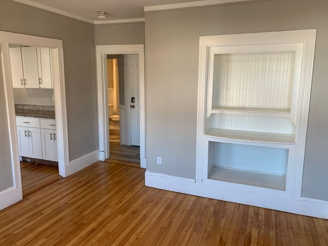 Photo - 135 Lafayette Square Unit 3L