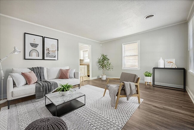 Photo - 2048 Whitney Ave