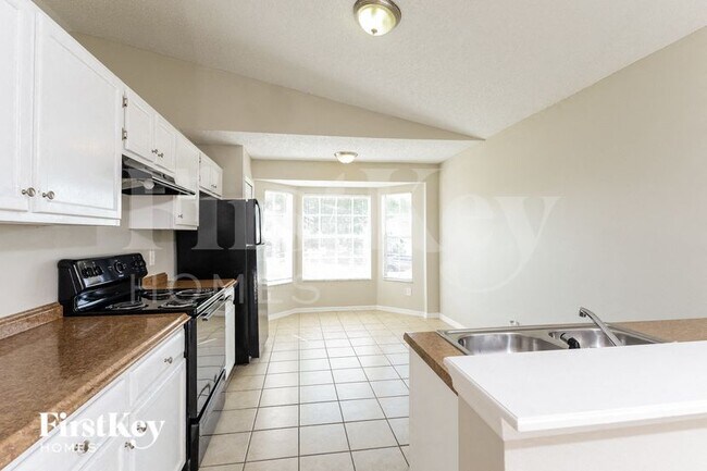 Photo - 7547 Groveoak Dr