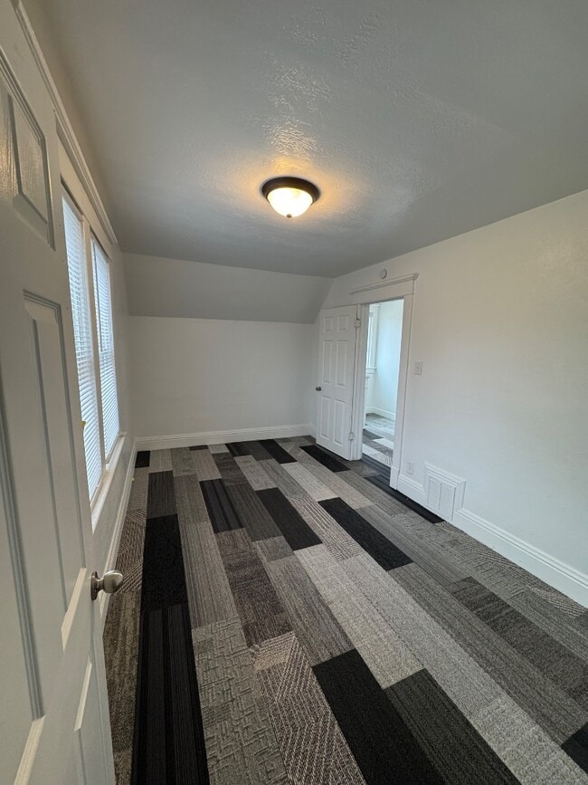 Photo - 1418 Avalon St