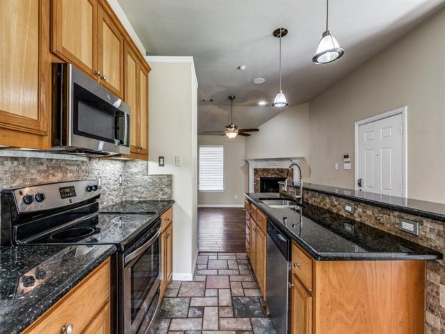 Photo - 416 Scott Ln