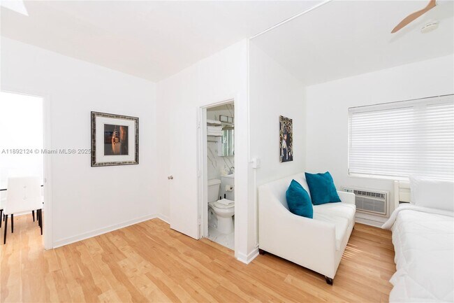 Photo - 545 Michigan Ave Unit 2