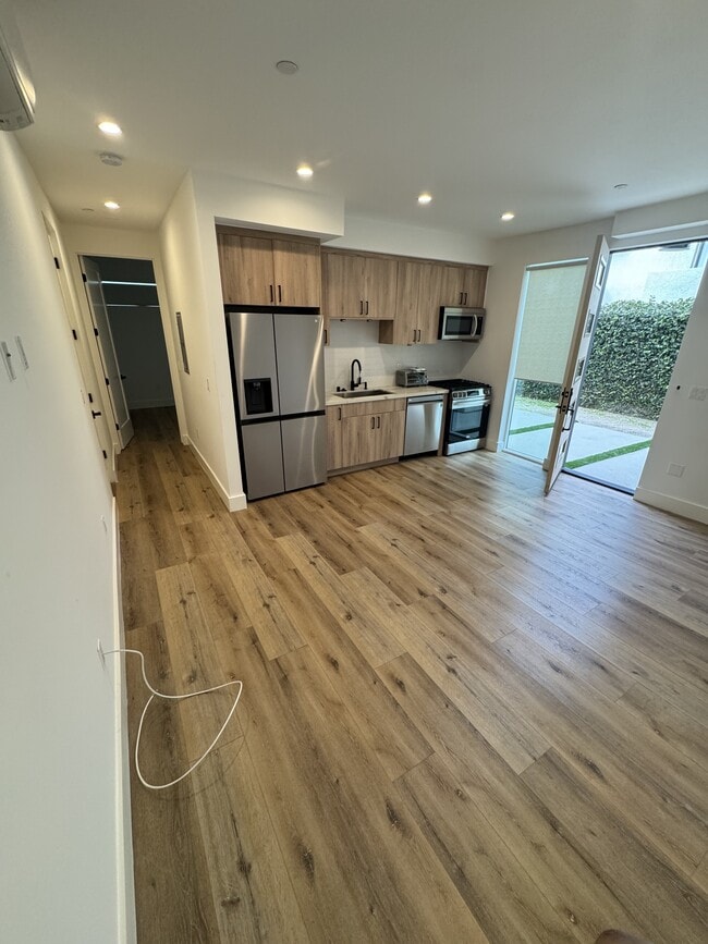 Photo - 10919 Hesby St Unidad 3