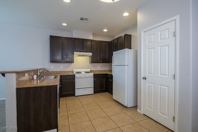 Photo - 7706 Ornamento Way