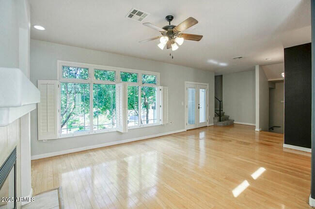 Photo - 235 W Portland St