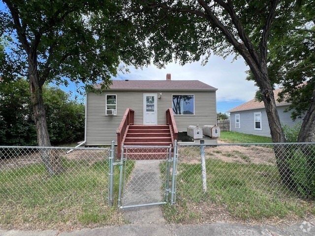 Building Photo - 720 Haines Ave Unit B Rental