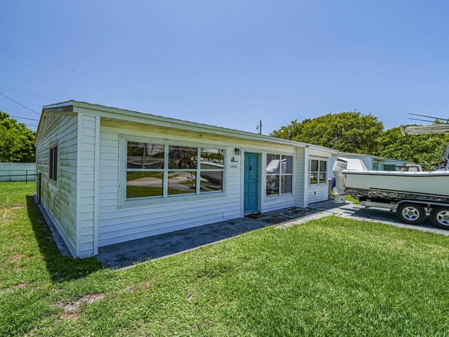 Photo - 1450 5th Ave