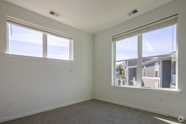 3BR, 2BA - 1,396SF