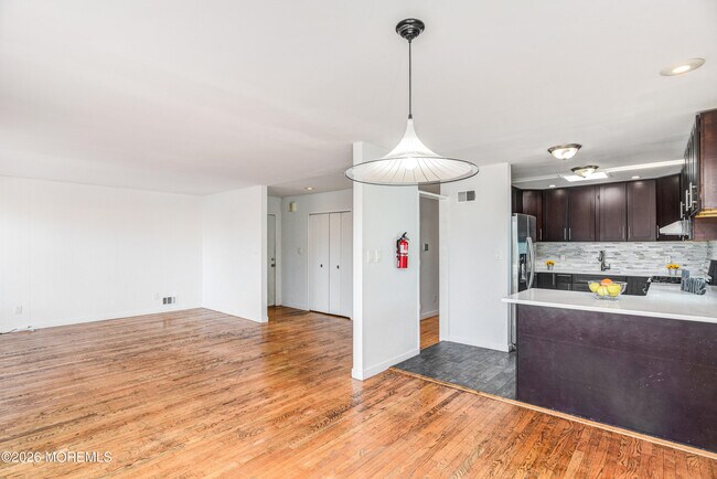 Photo - 167-169-169 N Main St