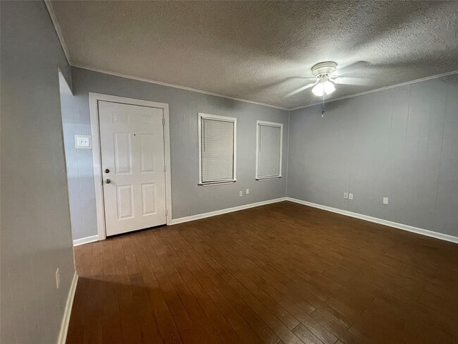 Photo - 2619 Oleander Dr