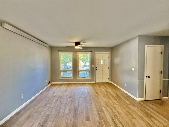 Photo - 11 Mellor Ln