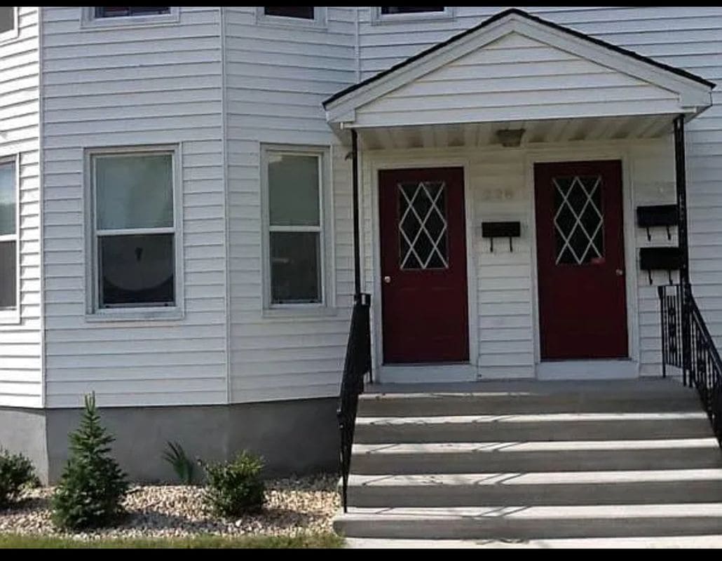 Photo - 230 Pleasant Street