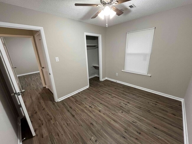 Photo - 3007 Cotton Pl SW