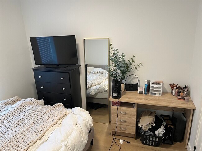 Photo - 144 Old Colony Ave Unit 303