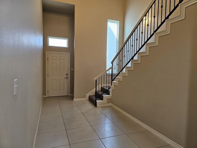Photo - 218 John Irving Dr