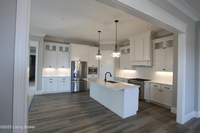 Photo - 6320 Pond Lily St