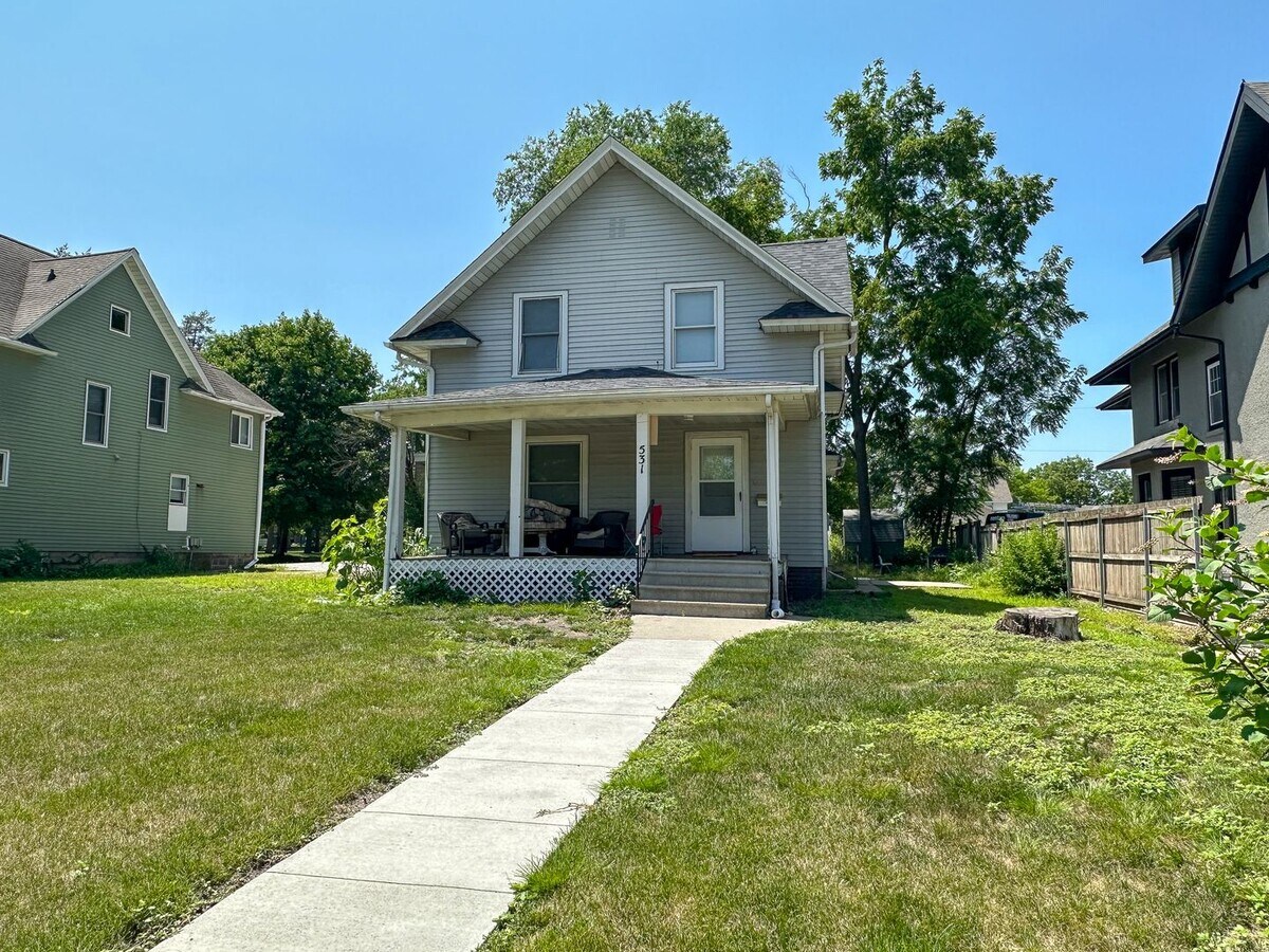 Photo - 531 Welch Ave