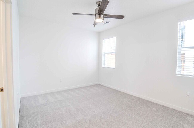 Photo - Woods Rose Apartments