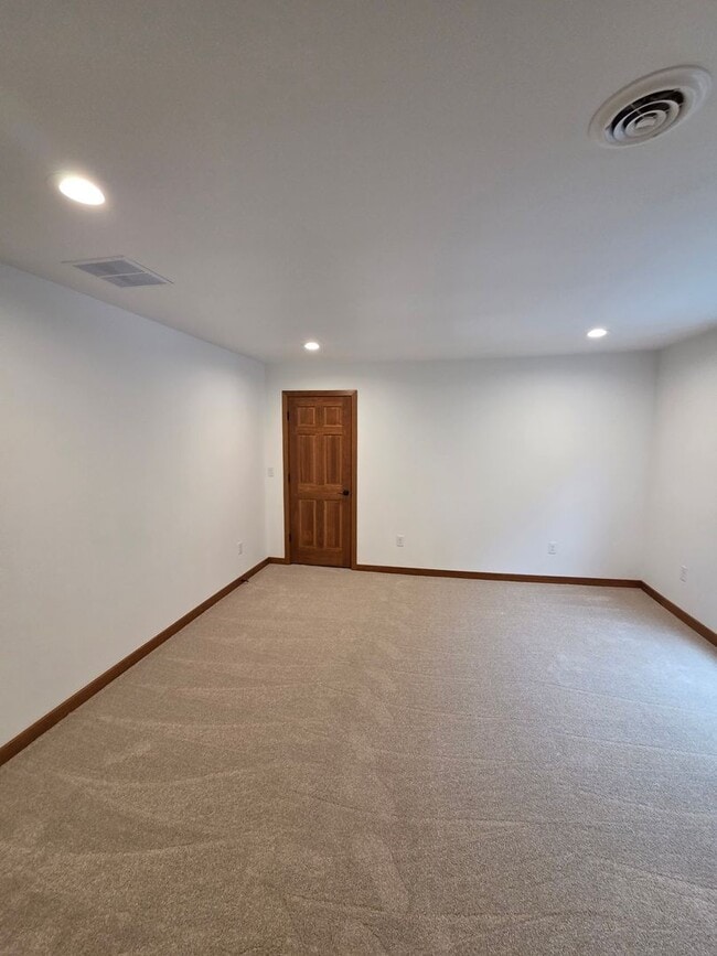 Photo - 2904 Parkridge Ave Unit Upper