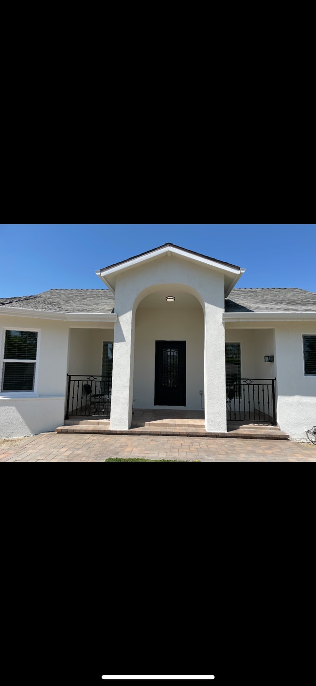 Building Photo - 6505 Greenbush Ave Rental