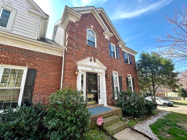 Photo - 332 Walnut Point Dr