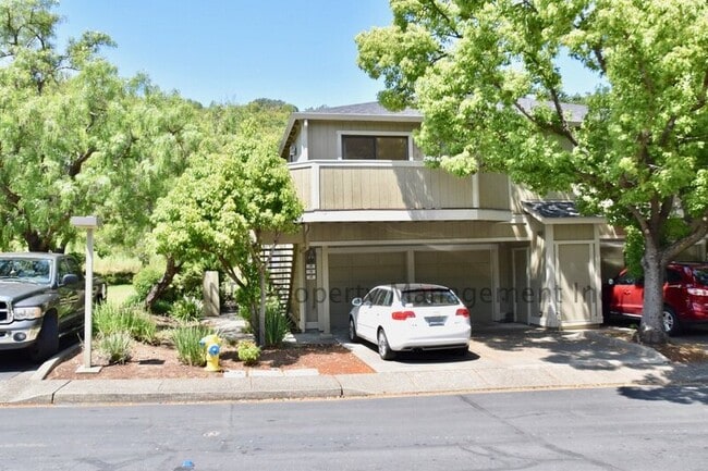 Photo - 18 Somerset Pl