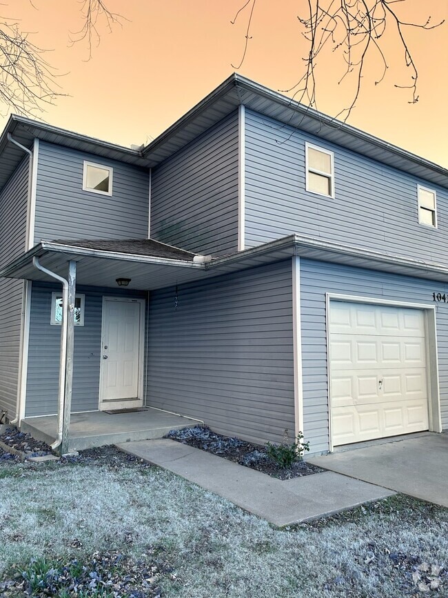 Building Photo - 1042 Baxter St Unit A Rental