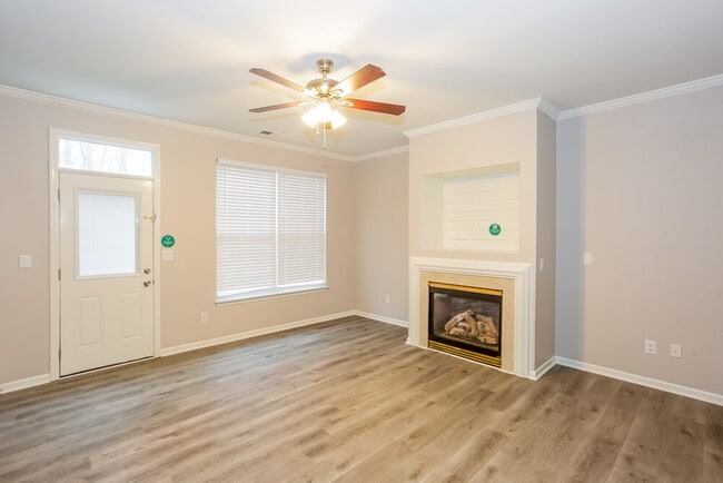Photo - 5902 Shining Oak Ln