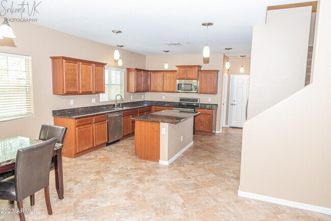 Photo - 2162 Scully Dr