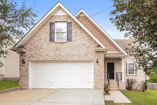 Building Photo - 1104 Harmony Ln