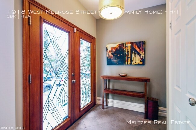 Photo - 1918 W Melrose St