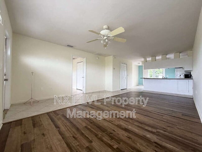 Photo - 1005 NE 8th Terrace