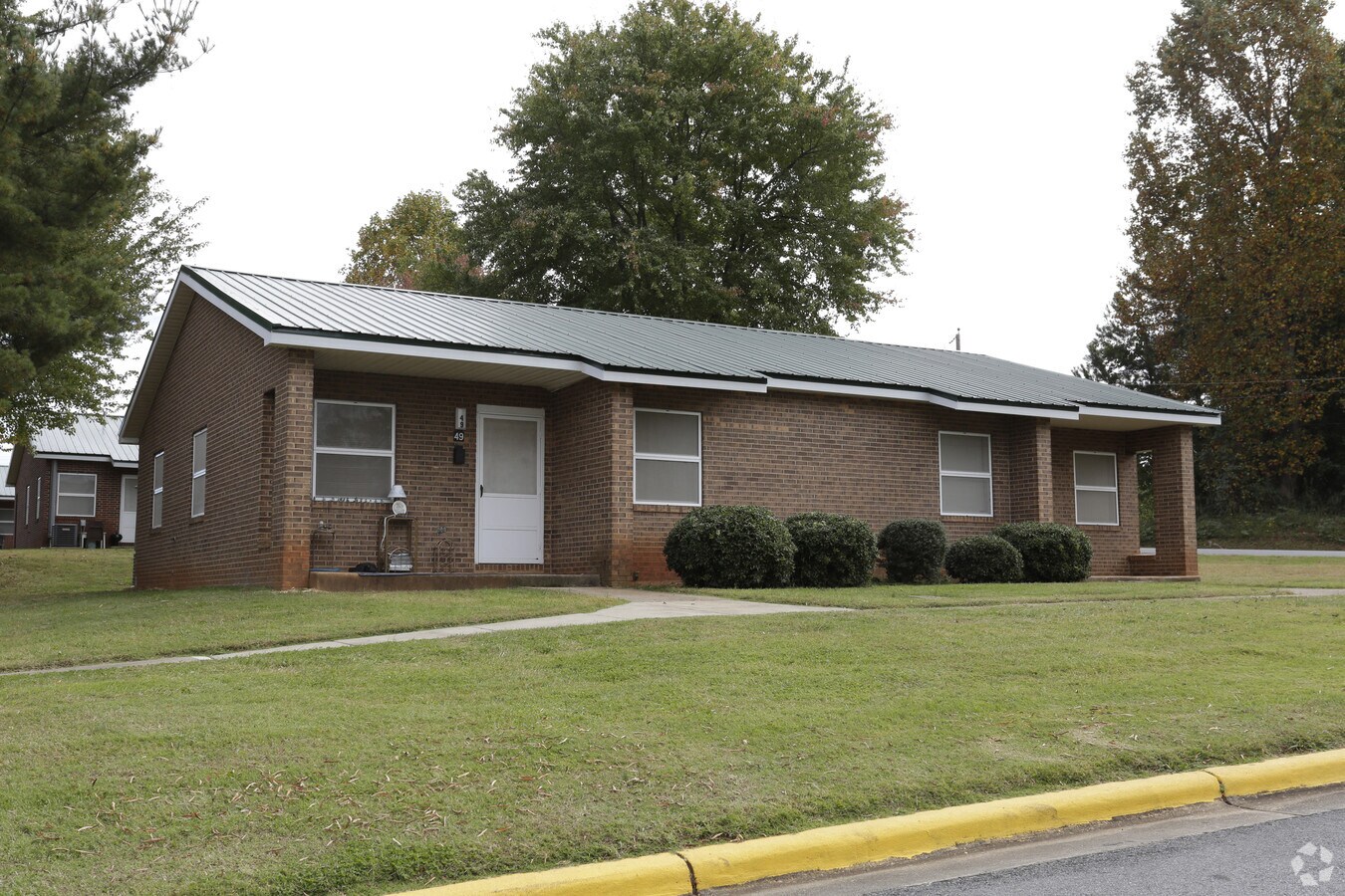 Photo - Colonial Heights