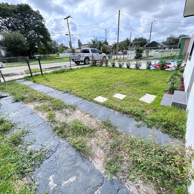 Photo - 2987 NW 44th St