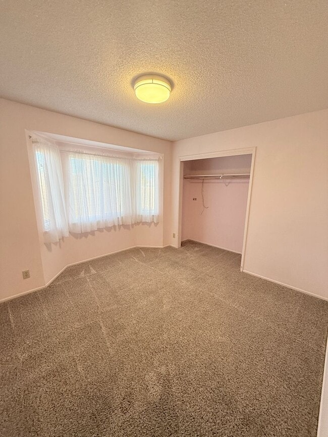 Photo - Pet-Friendly Room for Rent in Orcutt - Utilities Included! Unidad Room