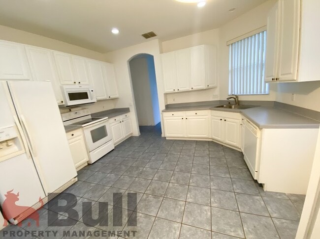 Photo - 596 Neumann Village Ct