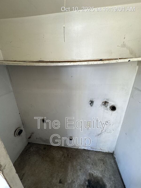 Photo - 2837 W Walnut Ave