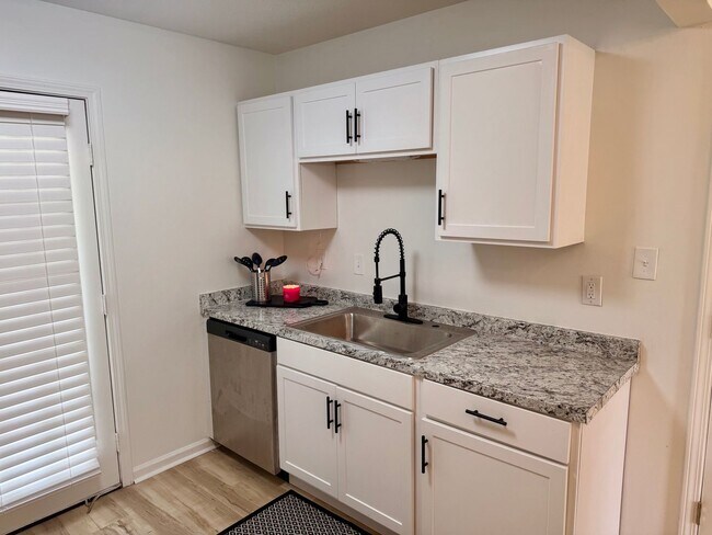 53 Brooksie Dr Unit Main