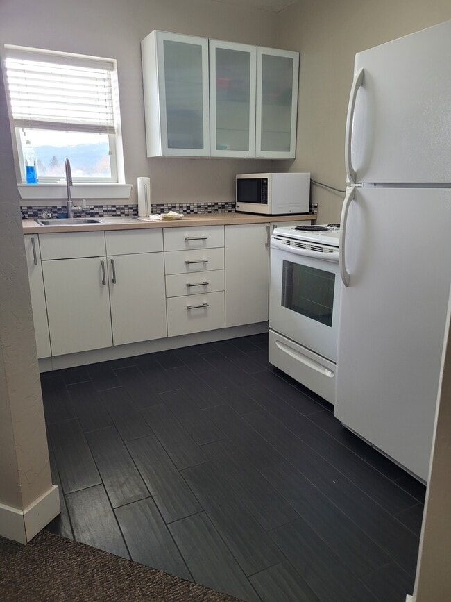 Photo - Roost Unit 1 - Furnished