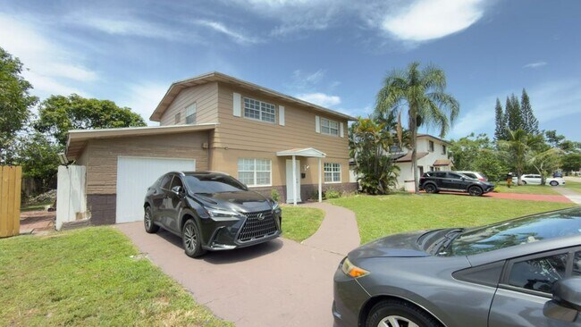 Photo - 5381 NW 12th St