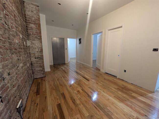 Photo - 104-44 42nd Ave Unidad 1B