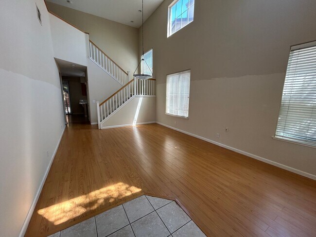 Photo - 3 Bedroom 2.5 Bathroom Townhouse