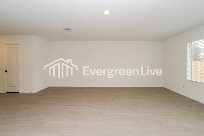 Photo - 442 Southern Magnolia Wy