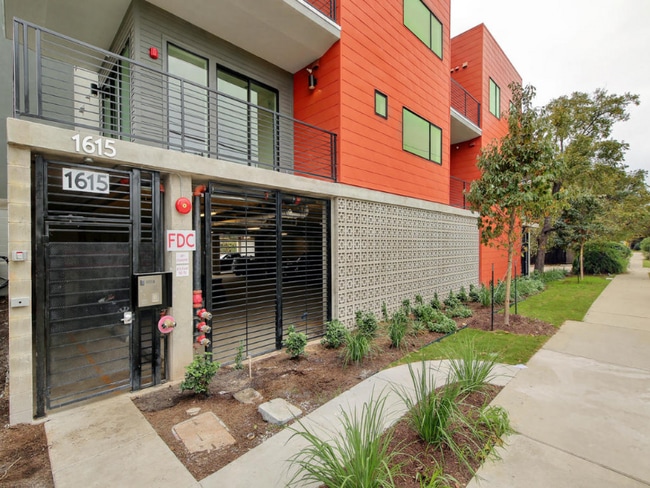 Photo - 1615 E 7th St Unit 401