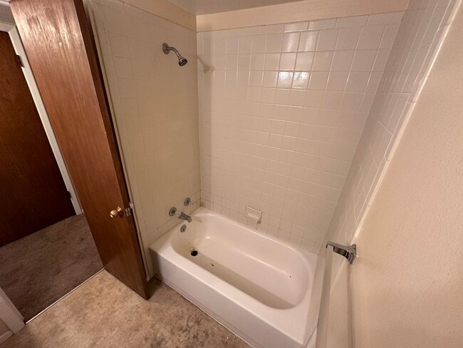 Photo - 820 Hot Springs Ave Unit 820 Hot Springs Ave Apt C