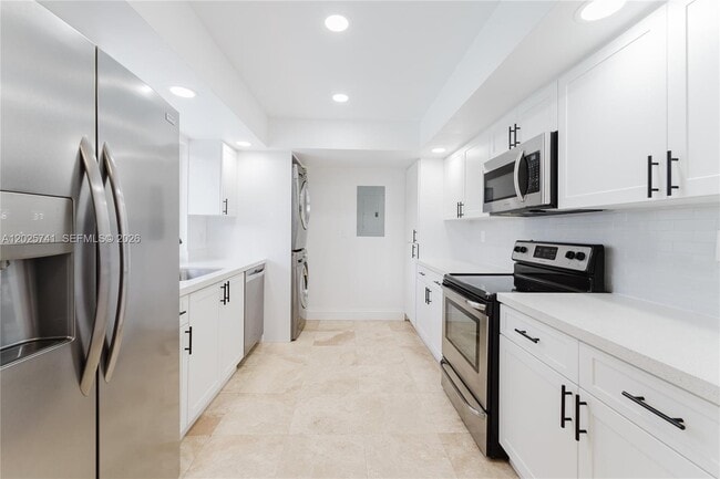 Photo - 2101 NE 63rd St