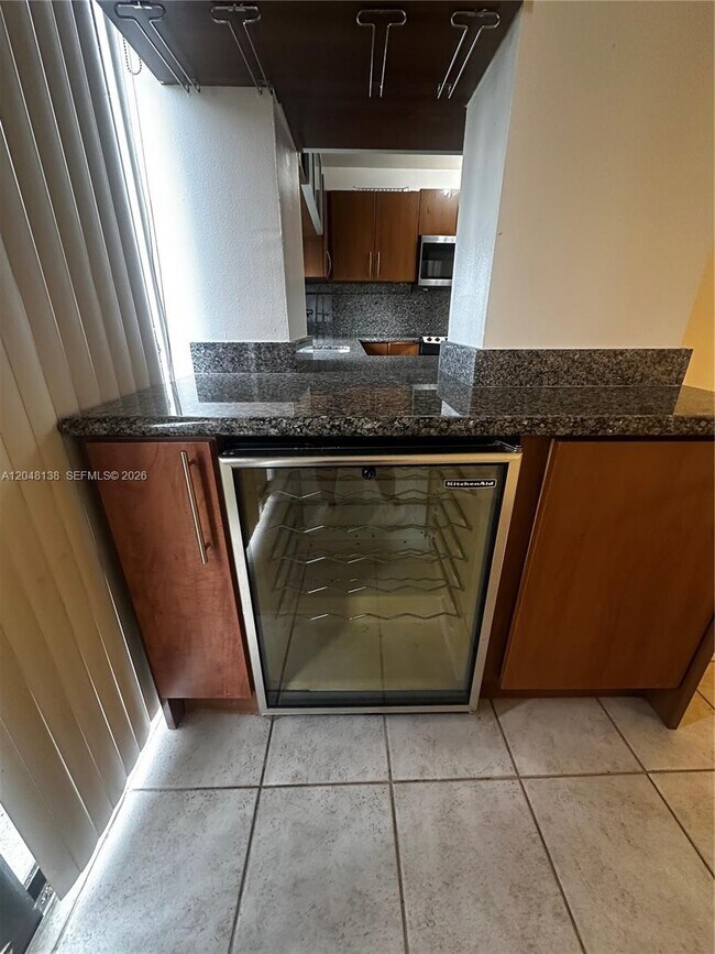 Photo - 16919 N Bay Rd Unidad 710