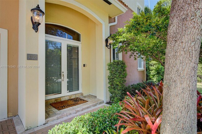 Photo - 1705 NE 11th St